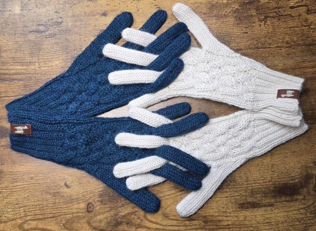 Women's Shadow Cable Alpaca Gloves